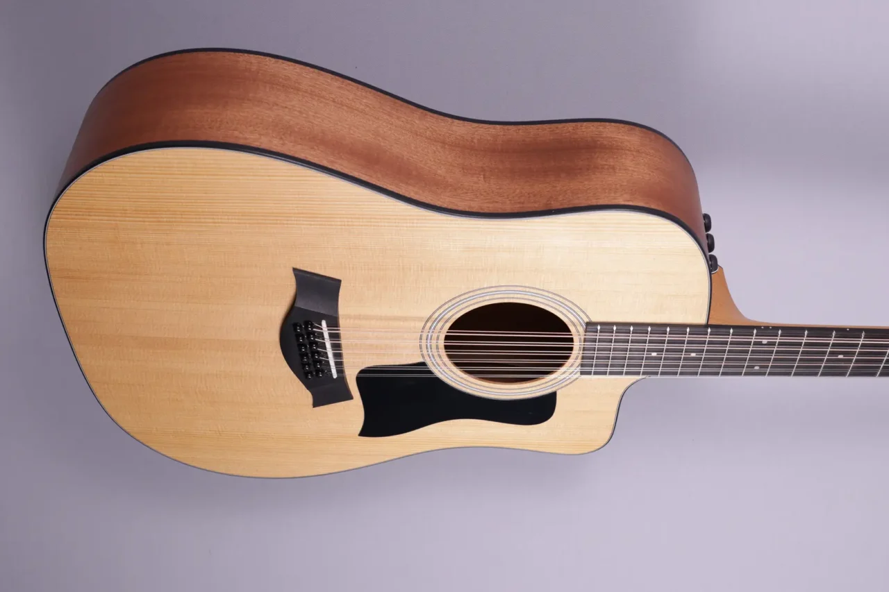 Taylor 150ce – Bild 4
