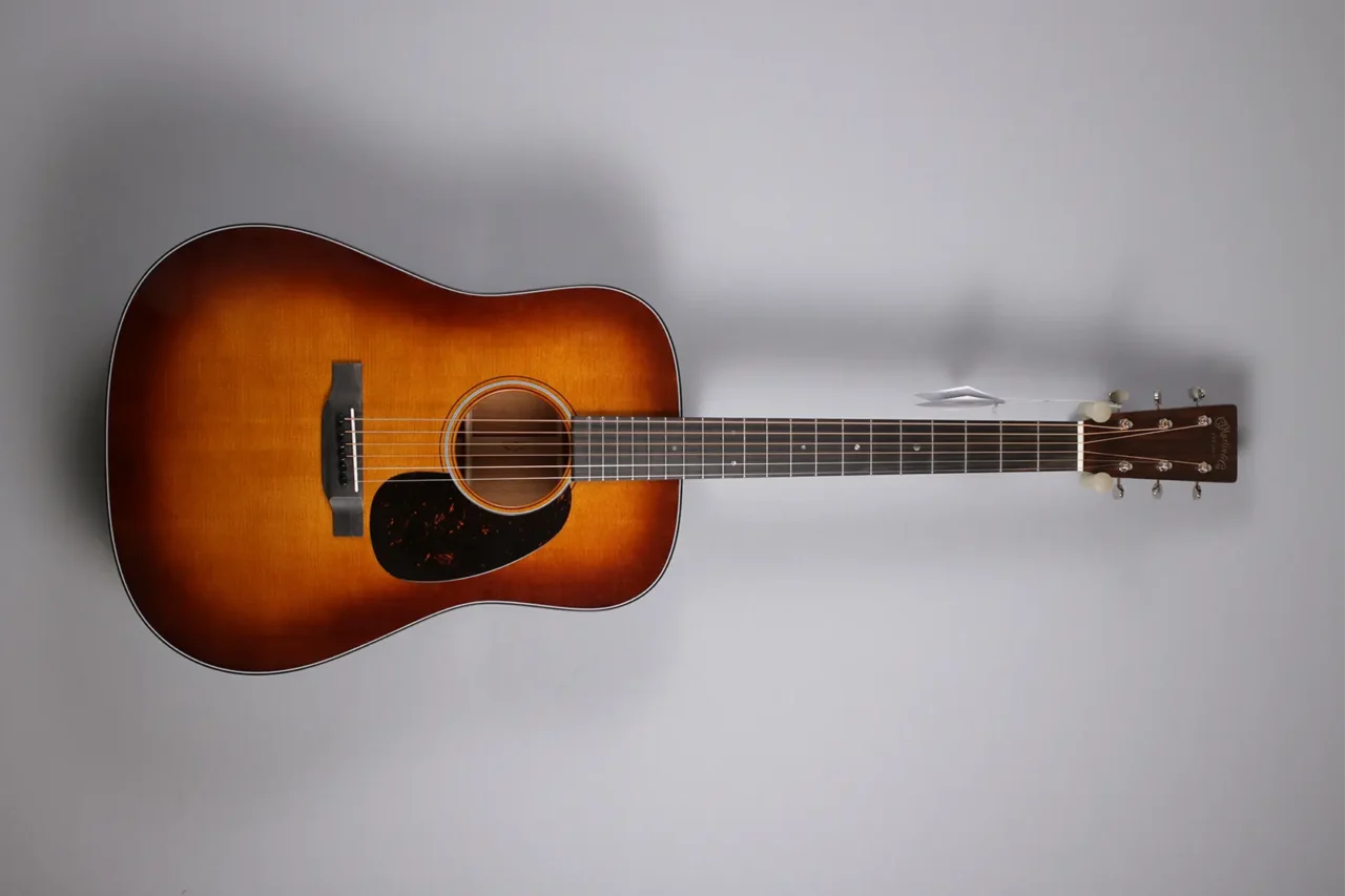 Martin D-18 Ambertone