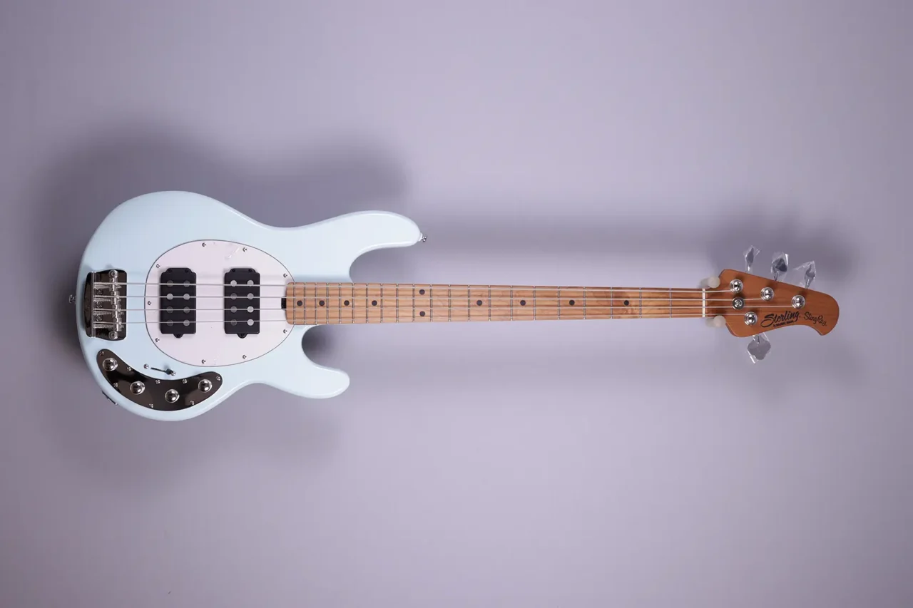 Sterling-Stingray-4-HH-Daphne-Blue