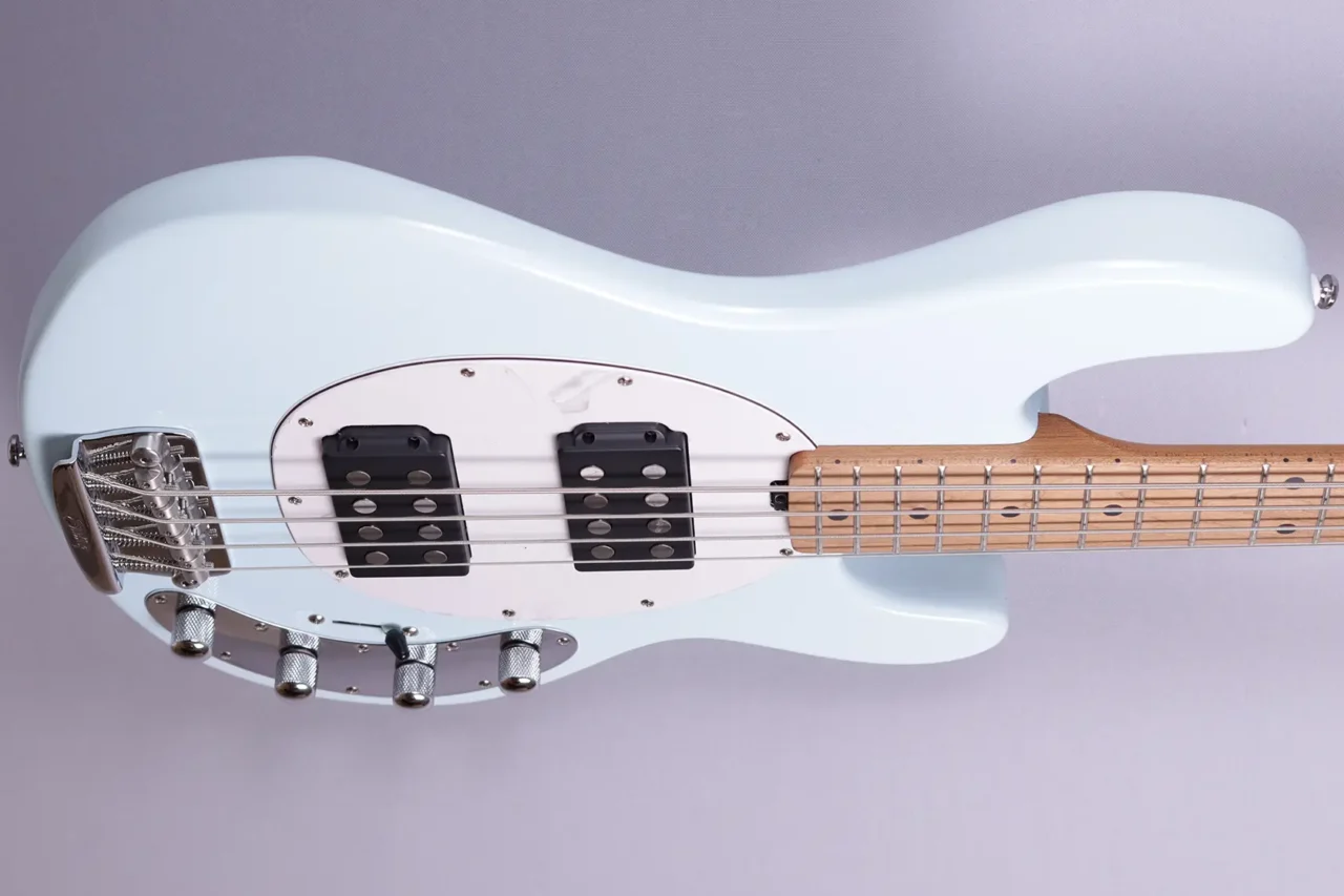 Sterling-Stingray-4-HH-Daphne-Blue – Bild 4