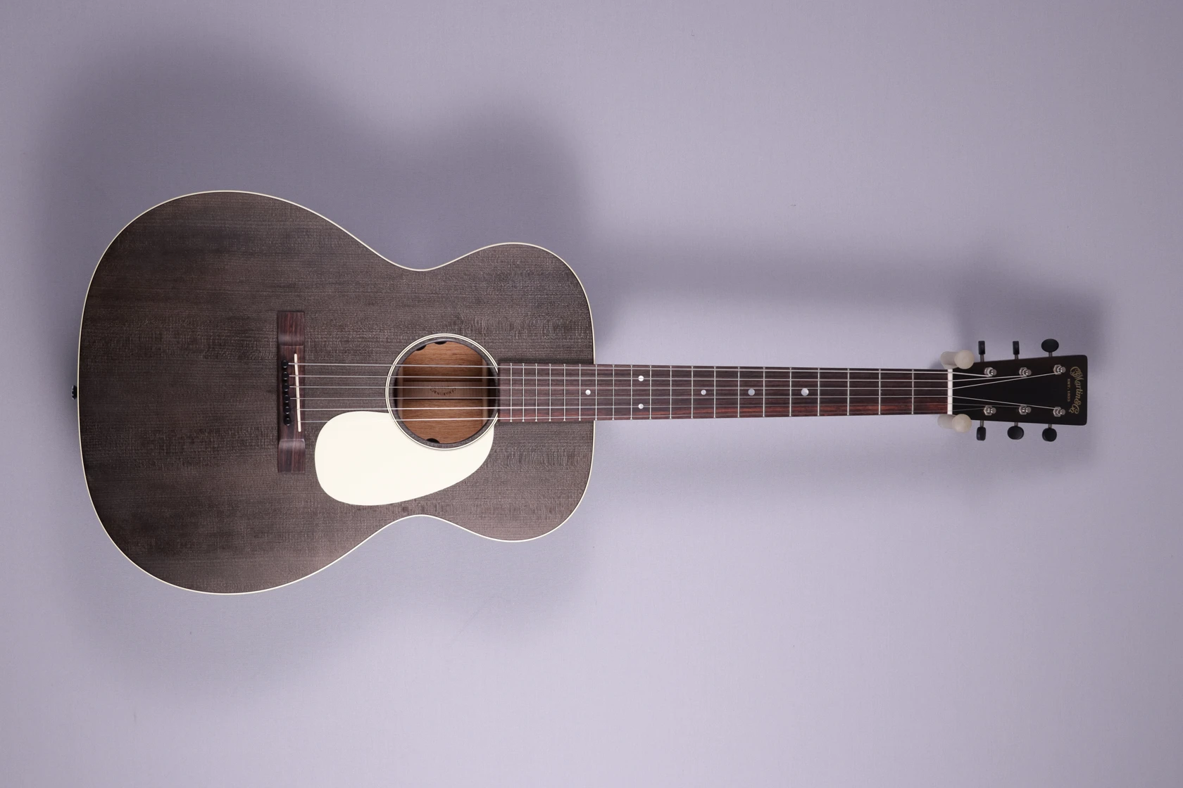 Martin 000-17E Black Smoke