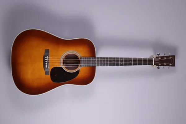 Martin HD-28 Ambertone