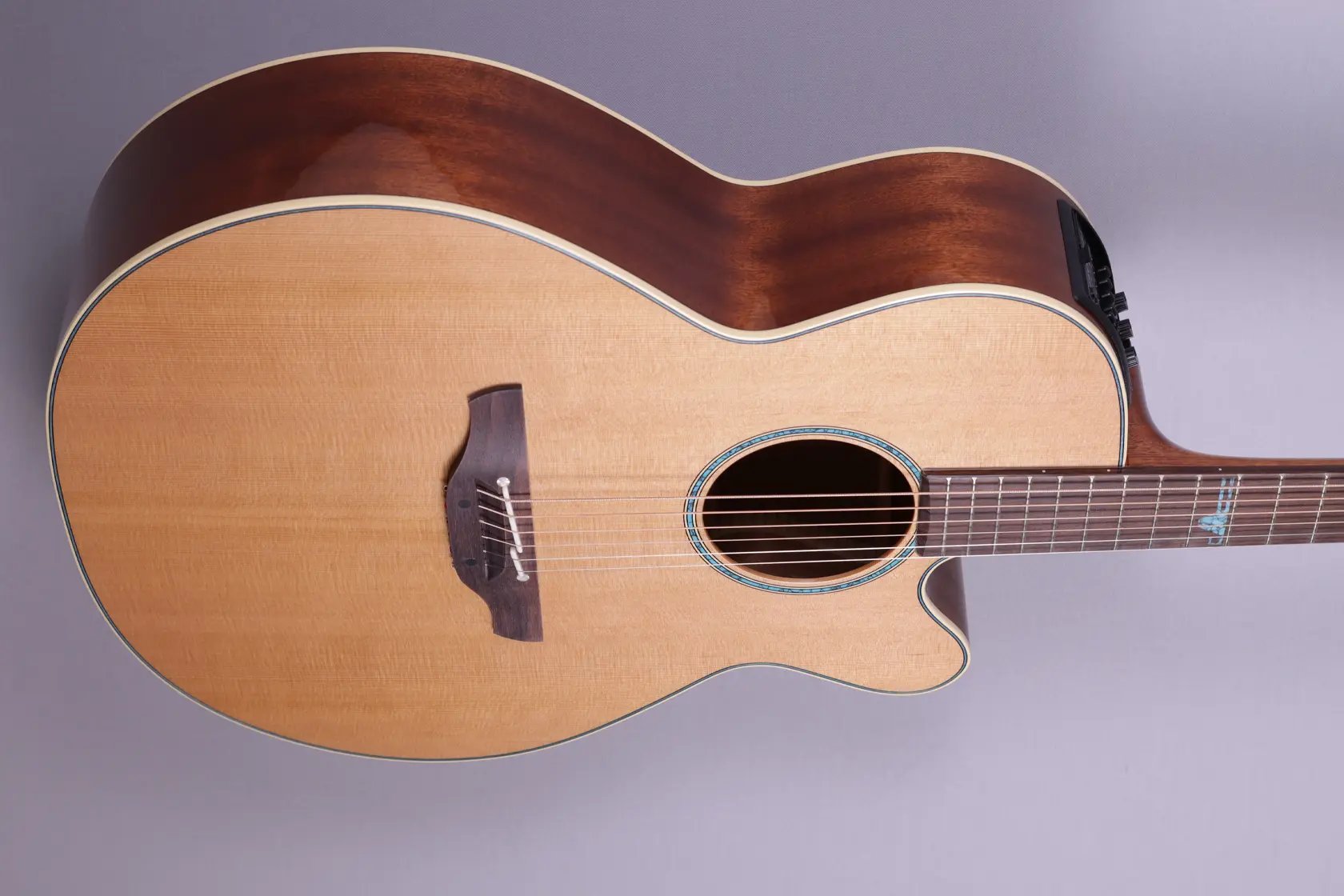 Takamine-Santa-Fe TSF 40 C – Bild 5