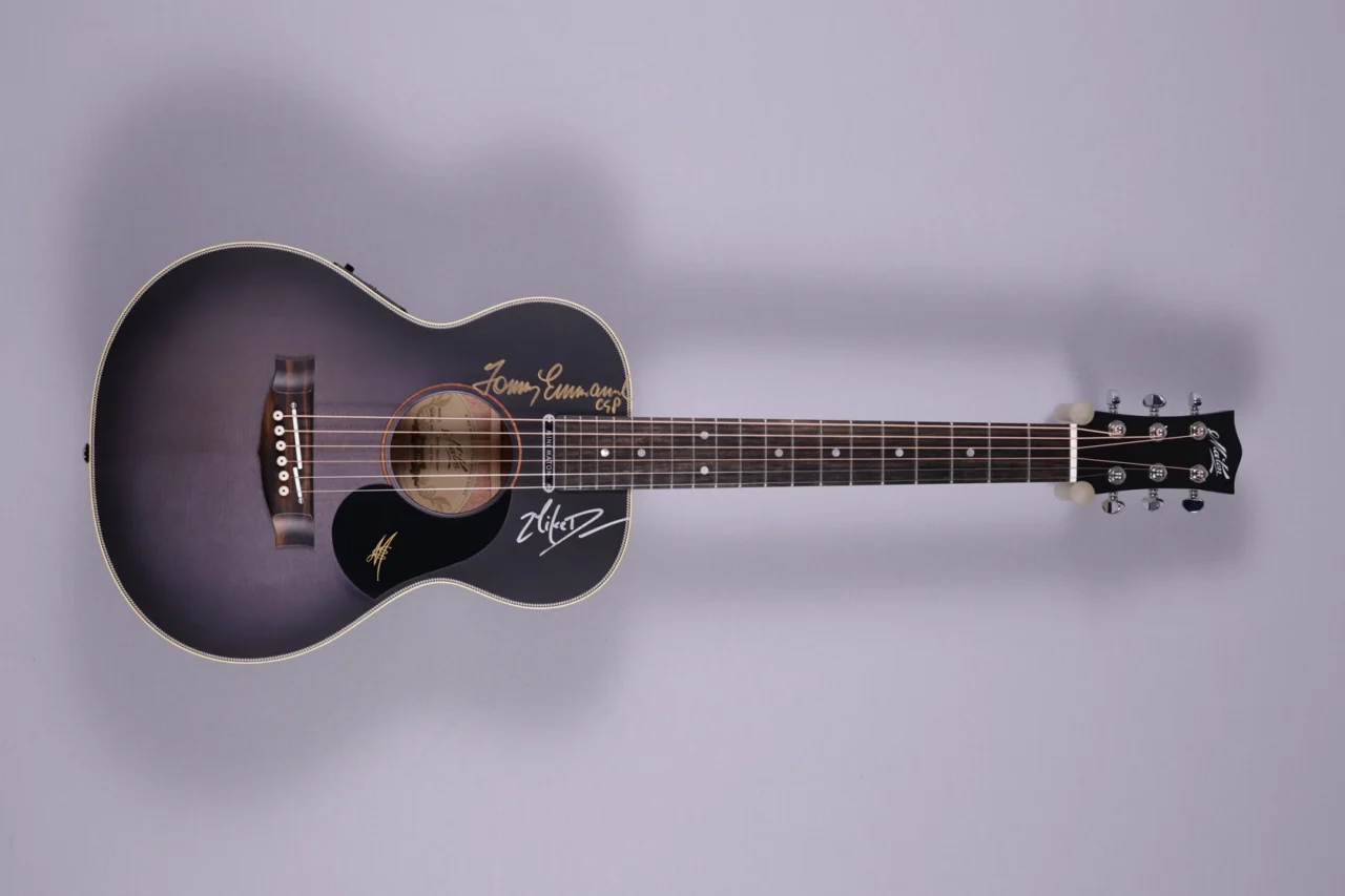 Maton EM 6 Ghost Black (Signed by Tommy Emmanuel)
