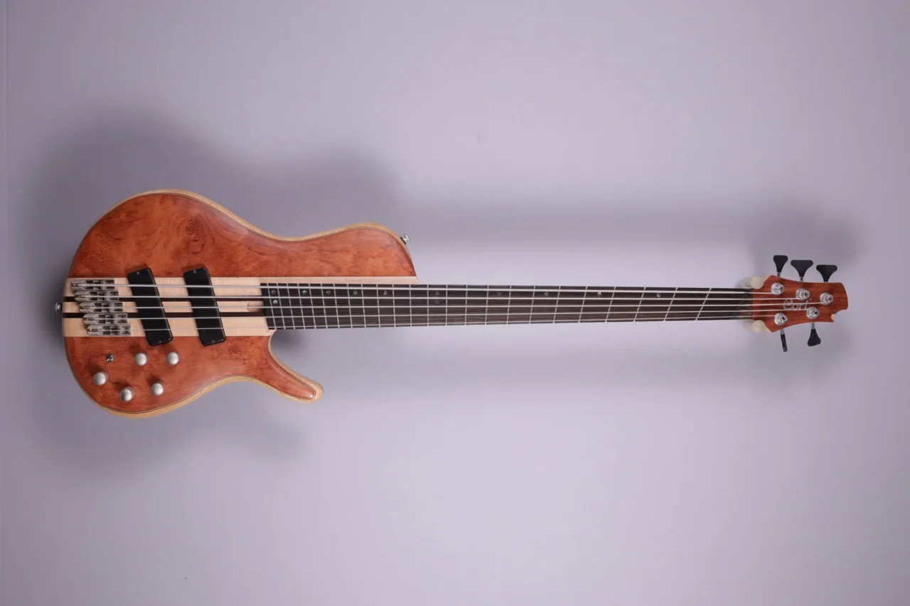 Cort Bass A5 Beyond Open Pore used