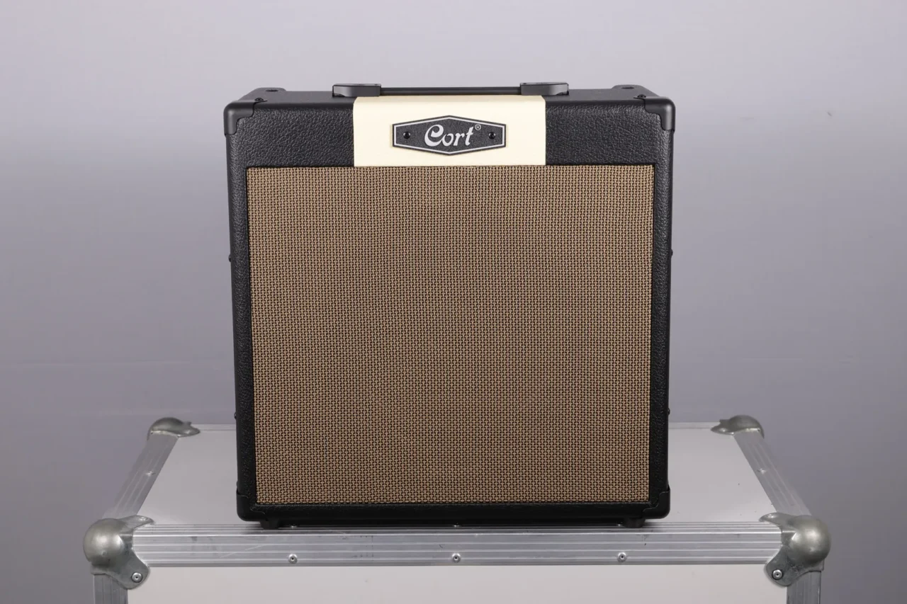 Cort CM30-R