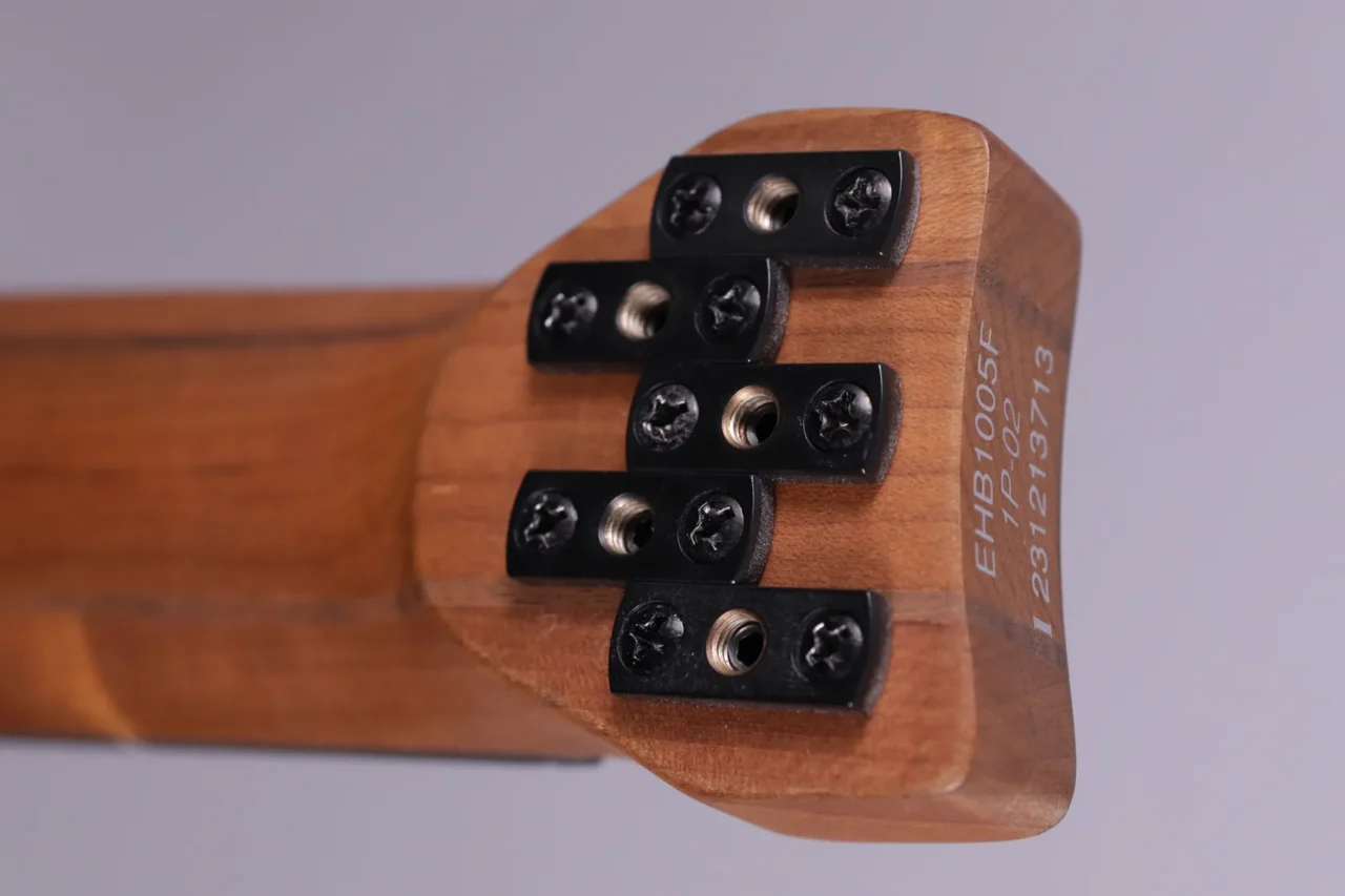 Ibanez EHB 1005F Metallic blue Fretless 5 – Bild 5