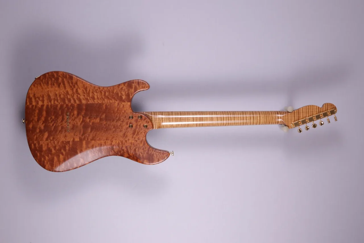 PJD Woodford Custom Quilted Mahagony – Bild 2