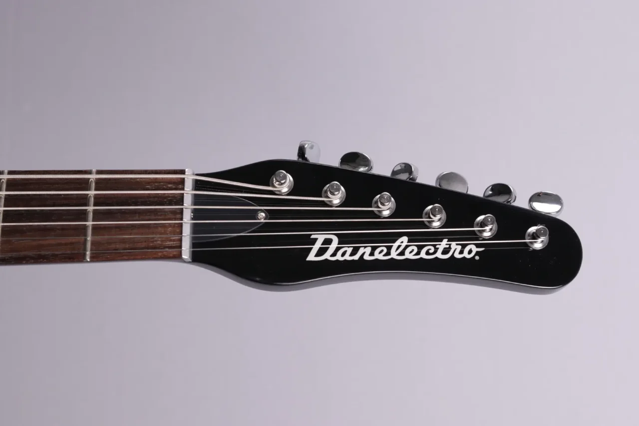 Danelectro Vintage DE56 Baritone Black – Bild 6