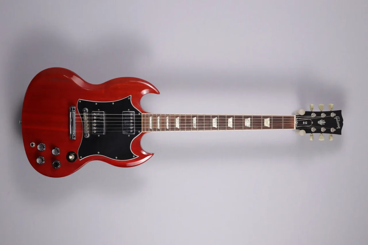 Gibson SG Cherry red
