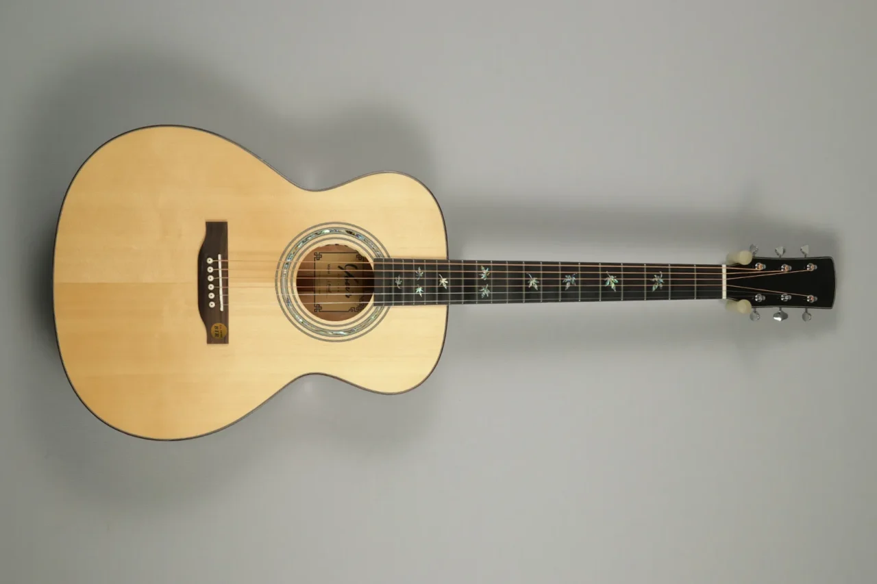 YOU´s Guitars - L140-E - Natural