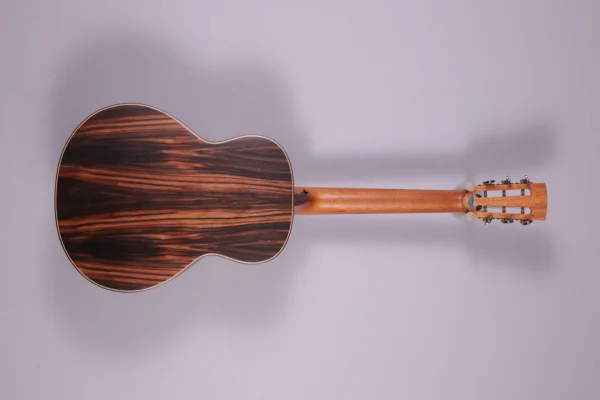 Alternative view of Crafter MINO MACASSAR Travelguitar