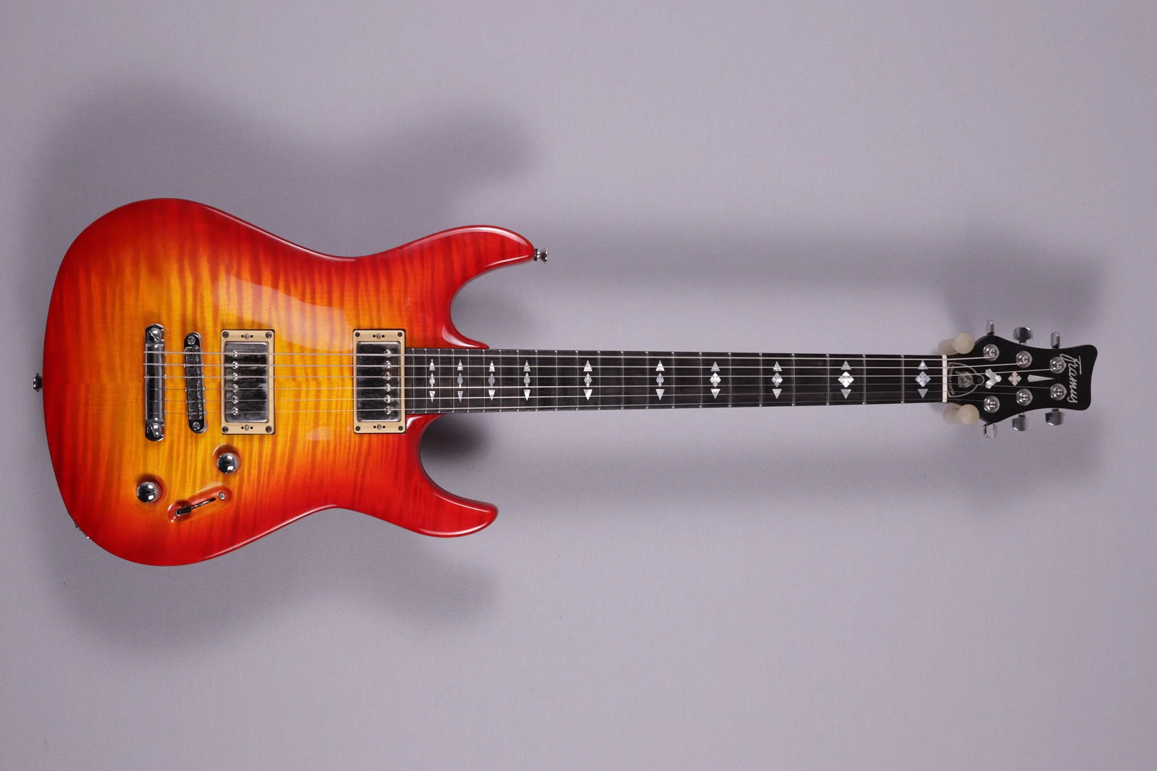 Framus Camarillo Custom-Cherry Sunburst