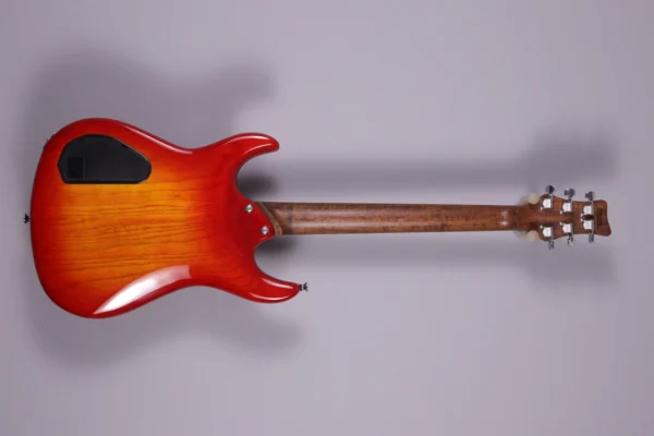 Alternative view of Framus Camarillo Custom-Cherry Sunburst