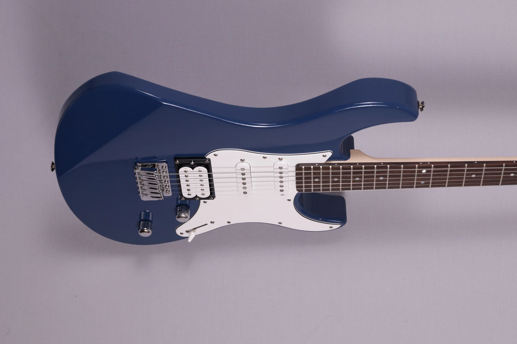 Yamaha PACIFICA 112V UNITED BLUE – Bild 4