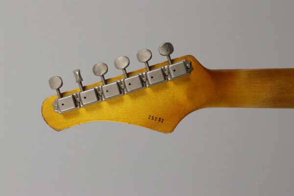 Kauffmann 63T cust red sparkle