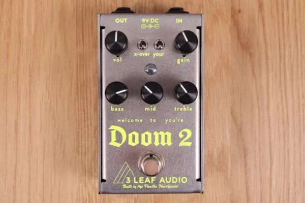 Alternative view of 3Leaf Audio Doom2 ltd. Edition 2004