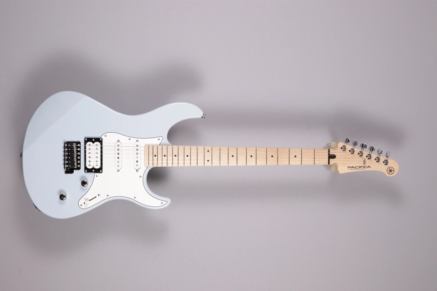 Yamaha PACIFICA 112VM Ice-Blue