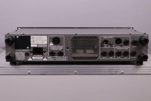 Alternative view of Ampeg SVT 3 Pro Bass Topteil, Bassverstärker