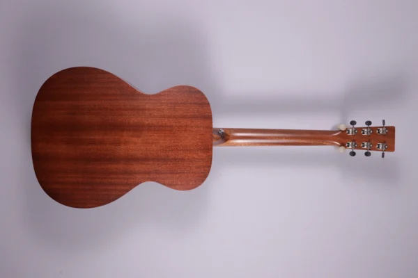 Alternative view of Martin Guitars 000-15E