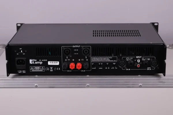 Alternative view of the t.amp E400 Stereo-Endstufe