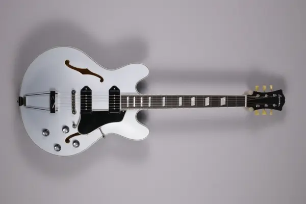 Eastman T64 Trapeze Iced Blue Metallic