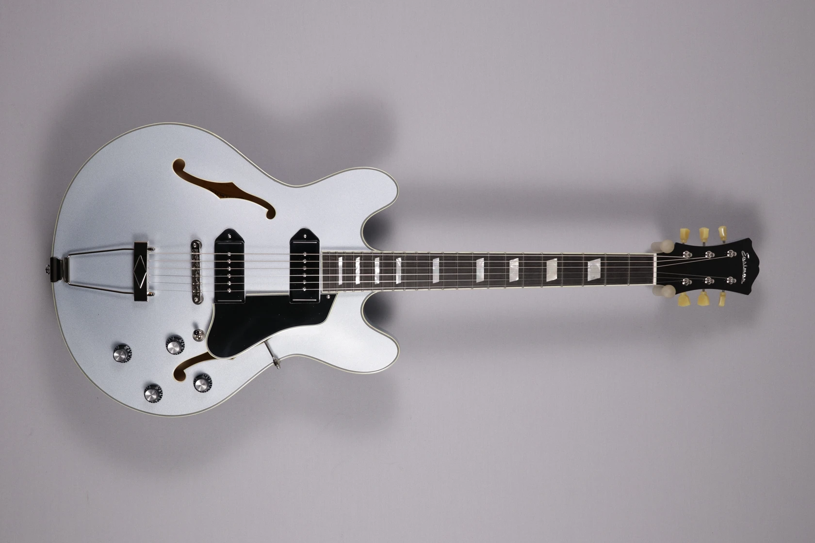 Eastman T64 Trapeze Iced Blue Metallic